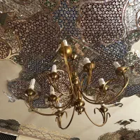 لوستر مجلل قدیمی|لوستر و چراغ آویز|شیراز, فرهنگ شهر|دیوار