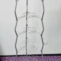 پایه قابلمه نونواستفاده نشده