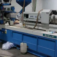 دستگاه تزریق پلاستیک ۳۵۰ تن هیوندای کره