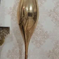 گلدان طلایی