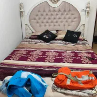فروش تخت خواب دو نفره  ساعت ایستاده