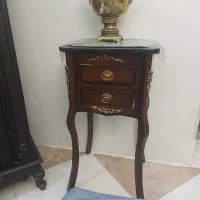 دوعدد میز تلفن