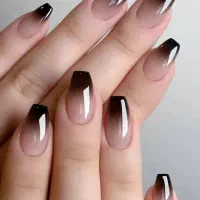 نیازمند مدل کاشت ناخن با هزینه خیلی پایین