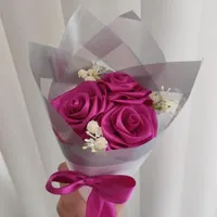 گل رز روبانی