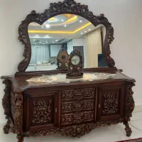 کنسول و آیینه