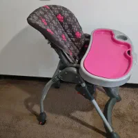 صندلی غذای نوزاد