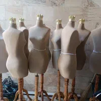 تعدادی مانکن سایز 40