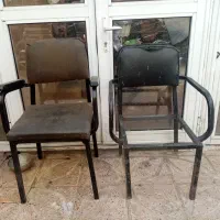 صندلی اهنی