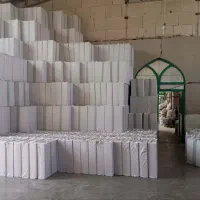 کارگرساده جوان وفعال