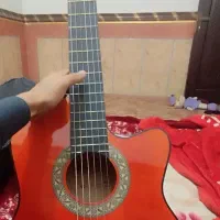 گیتار در حد نو