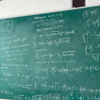 تدریس دروس تخصصی تمامی پایه ها