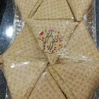 انواع سمبوسه ها را اماده میکنم لطفـا حمایتم کنید