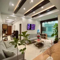 ۱۰۵متر موقعیت‌اداری براصلی، نورمستقیم، تابلوخور