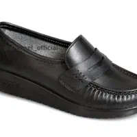 تزریقکار کفش