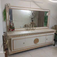 آینه و کنسول آرایشگاهی