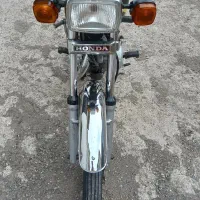 یک دستگاه موتور هوندا 125 CDI ژاپن
