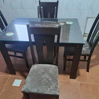 میز غذاخوری ۴ نفره