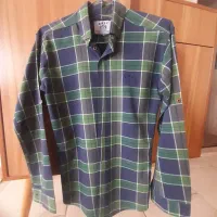 پیراهن مردانه در حد نو
