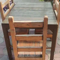 میز و صندلی چوبی