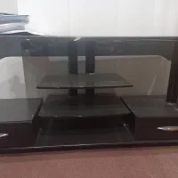 میز تلویزیون شیشه ای