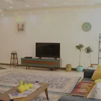 اجاره  خانه طبقه بالا شهرک پرواز  همرا با پارکینگ