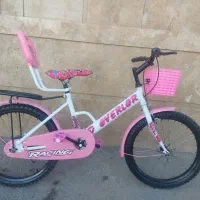 بیست دخملونه میزوون