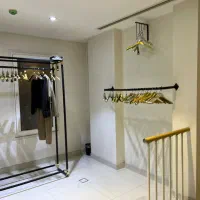 تعدادی رگال و چوب لباسی جهت مزون|فروشگاه و مغازه|تهران, دهقان|دیوار