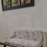 تابلو و صندلی نیمکتی|تابلو، نقاشی، عکس|تهران, تهرانپارس شرقی|دیوار