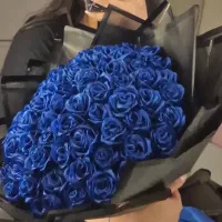 دسته گل ۷۰ شاخه