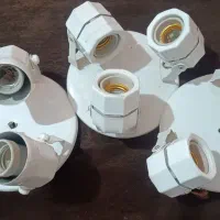 پایه چراغ سقفی