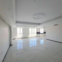 واحد ۱۳۵ متری، کلید نخورده، فروش فوری