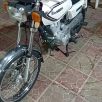 موتور سیکلت همتاز