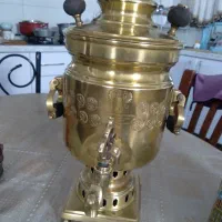 جواهر زمرود دانه اناری و سماور روس و کهربا راف