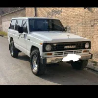 خواهان پاترول سفید ۴در۶سلیند هستم فقط سالم