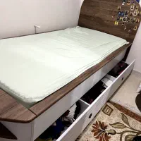 سرویس تخت و کمد نوجوان کاملا نو|تخت و سرویس خواب|وحیدیه, |دیوار