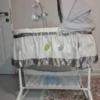 گهواره موزیکال و رقص نور کیفیت خارجی|اسباب و اثاث بچه|شیراز, غدیر جنوبی|دیوار