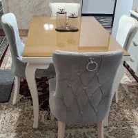 میز غذاخوری ۴ نفره