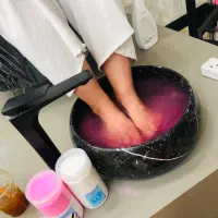 خدمات ویژه پدیکور و اسپا|خدمات آرایشگری و زیبایی|شیراز, شهرک والفجر|دیوار