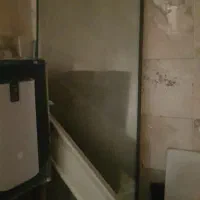 دو عدد شیشه بزرگ
