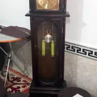 ساعت ایستاده و بوفه
