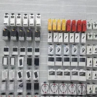 شیاردار آویز بدلیجات