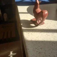 سلام مجسمه خروس از جنس سنگ جیگری رنگ