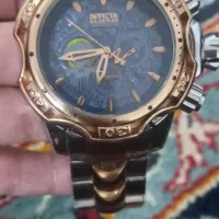 ساعت اینوکتا|ساعت|میان ولایت, |دیوار