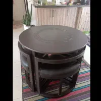 میز نهارخوری بدون صندلی