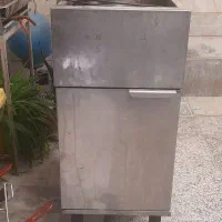 سرخ کن دو سبد رستورانی طرح دین
