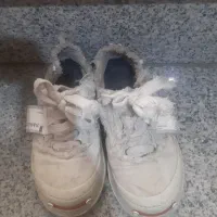 کتانی اصل لیبل دارسایز۴۰تا۴۱