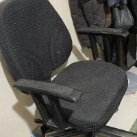 صندلی اداری چرخ دار