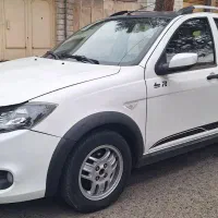 کوییکR مدل۱۴۰۰ بی‌رنگ