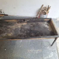 یک عدد منقل برای جوجه کباب مناسب برای باغ