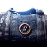 ساک چرمی زنانه Lv اورجینال